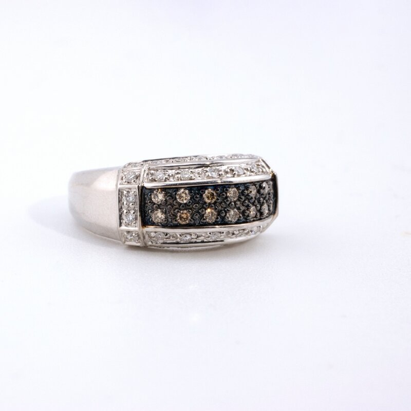 Anillo de Oro 14 K con Diamantes